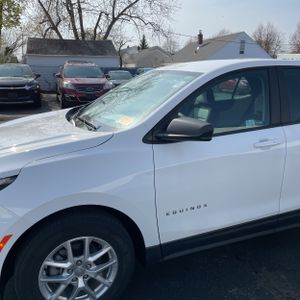 CHEVROLET EQUINOX LS - 2