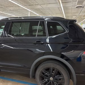 VOLKSWAGEN TIGUAN SE R-LINE BLACK - 6