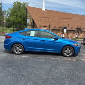 HYUNDAI ELANTRA - 10