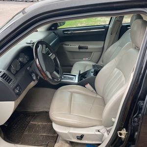 صورة مصغرة 32 لـ 2006 Chrysler 300 C