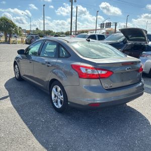 FORD FOCUS SE - 5