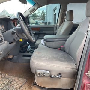 صورة مصغرة 32 لـ 2006 Dodge RAM 3500 ST