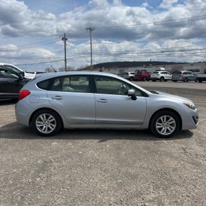 SUBARU IMPREZA 2.0I PREMIUM - 10