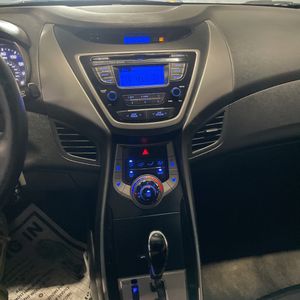 2013 Hyundai ELANTRA LIMITED 缩略图 38