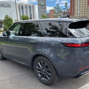 صورة 6 لـ 2024 LAND Rover RANGE ROVER SPORT P400 DYNAMIC SE