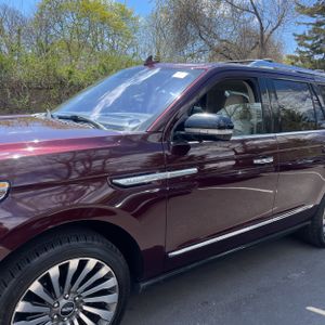 LINCOLN NAVIGATOR RESERVE - 2