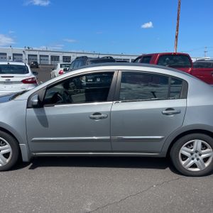 NISSAN SENTRA 2.0 S - 4