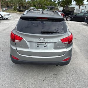 HYUNDAI TUCSON LIMITED - 7