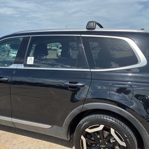 صورة 6 لـ 2025 KIA TELLURIDE S