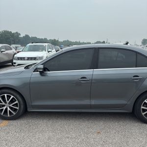 2017 Volkswagen JETTA 1.4T SE — фото 4