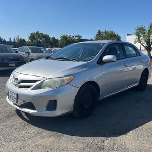 Toyota Corolla LE - 1