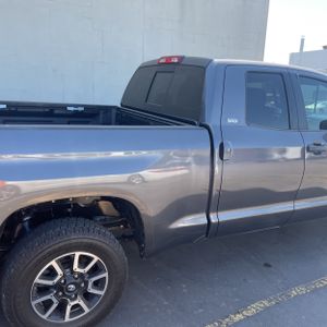 صورة 9 لـ 2017 Toyota TUNDRA SR5