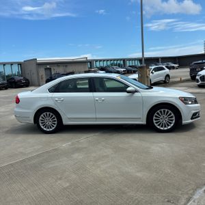 2016 Volkswagen PASSAT 1.8T SE — фото 10
