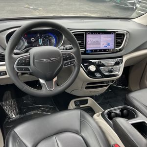 صورة مصغرة 34 لـ 2023 Chrysler PACIFICA TOURING L