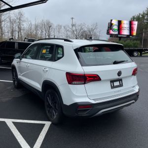 VOLKSWAGEN TAOS S 4MOTION - 5