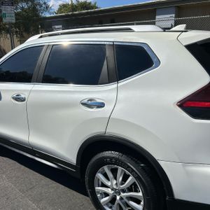 2017 Nissan ROGUE SV 照片 6