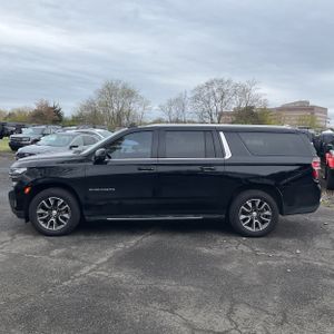 CHEVROLET SUBURBAN LT - 3