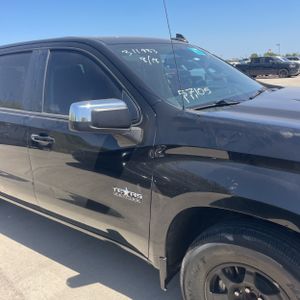 2019 Chevrolet SILVERADO 1500 LT 照片 7