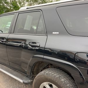 صورة 6 لـ 2017 Toyota 4RUNNER SR5 PREMIUM