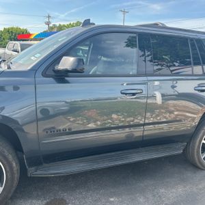 CHEVROLET TAHOE PREMIER - 4