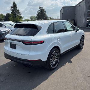 صورة 8 لـ 2023 Porsche CAYENNE S PLATINUM EDITION