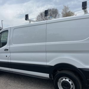 FORD TRANSIT 250 - 5