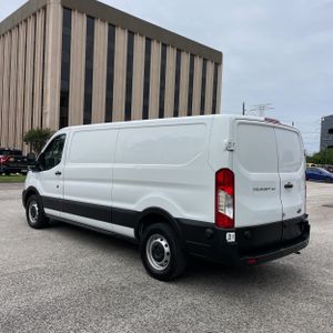 FORD TRANSIT 150 - 5