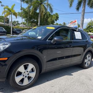 2019 Porsche CAYENNE BASE 照片 2