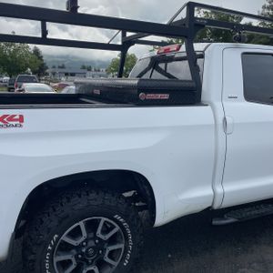 TOYOTA TUNDRA - 9