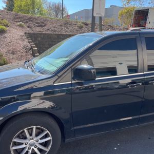 DODGE GRAND CARAVAN SXT - 2