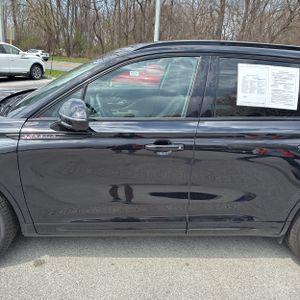 LINCOLN CORSAIR RESERVE - 4