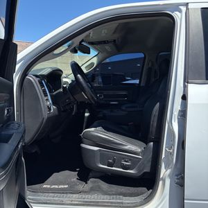 2014 RAM 2500 LARAMIE 缩略图 32