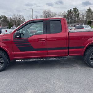 FORD F-150 XLT - 4
