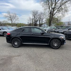 MERCEDES-BENZ GLC - 10