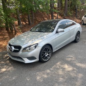 MERCEDES-BENZ E-CLASS - 1