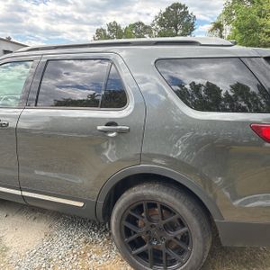 FORD EXPLORER XLT - 6