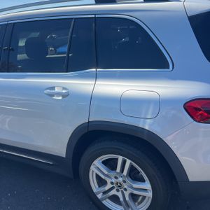 MERCEDES-BENZ GLB - 5