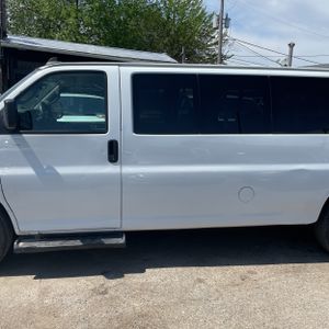 CHEVROLET EXPRESS LT 3500 - 3