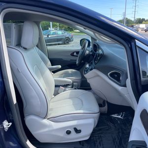 2017 Chrysler PACIFICA LIMITED — фото 33