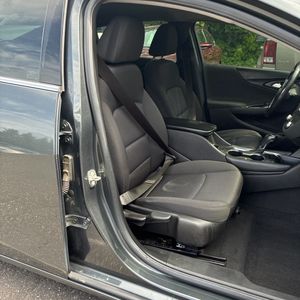 2018 Chevrolet MALIBU LT — миниатюра 29