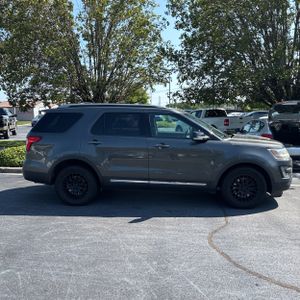 2017 FORD EXPLORER XLT photo 10