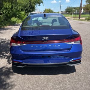 صورة 7 لـ 2021 Hyundai ELANTRA SEL