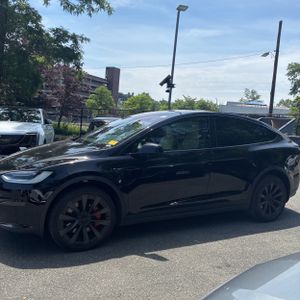 TESLA MODEL X PLAID - 3