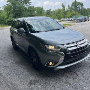 2017 Mitsubishi OUTLANDER SE — миниатюра 12