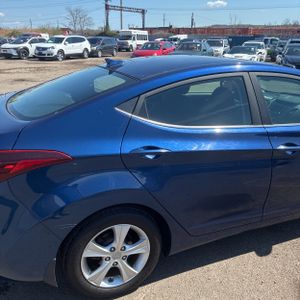 HYUNDAI ELANTRA VALUE EDITION - 9