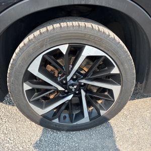 صورة مصغرة 17 لـ 2022 Mitsubishi OUTLANDER SE