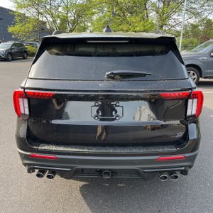 FORD EXPLORER ST - 7