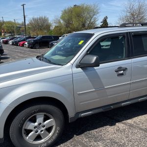 FORD ESCAPE XLT - 2