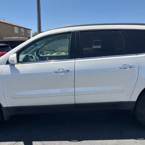 2015 Chevrolet TRAVERSE LT — фото 4