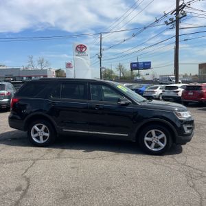 FORD EXPLORER XLT - 10